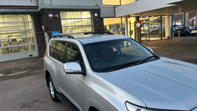 Toyota Land Cruiser Lwb Diesel 2.8D 204 Active Commercial Auto